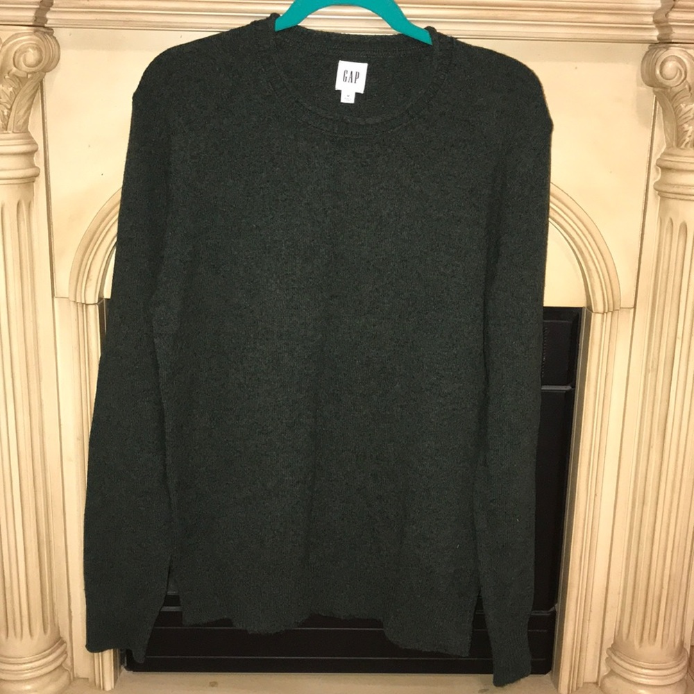NWOT hunter green GAP brand men’s sweater